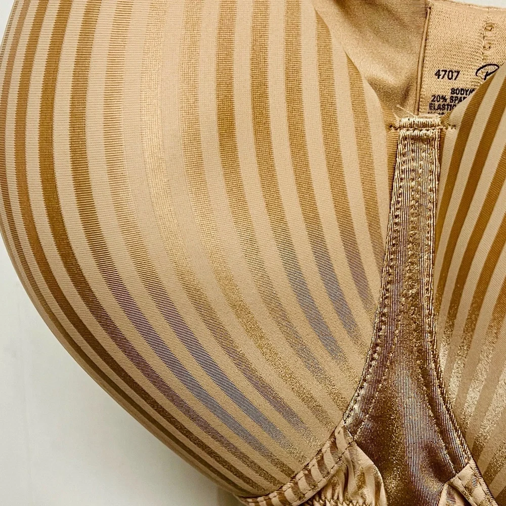 Playtex Nude/Tan Striped T-Shirt Bra Wireless Size 36DDD